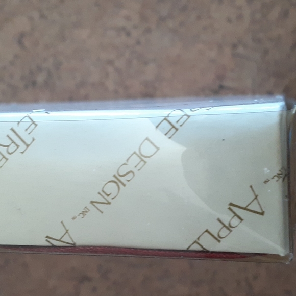 NWT Apple Tree Design Porcelain Angel w/ Horn Wall Hanging. - Picture 6 of 8